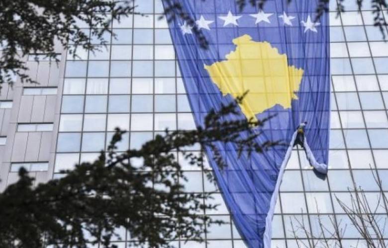 Kosova Kurumsal Krize Doğru Kayıyor?