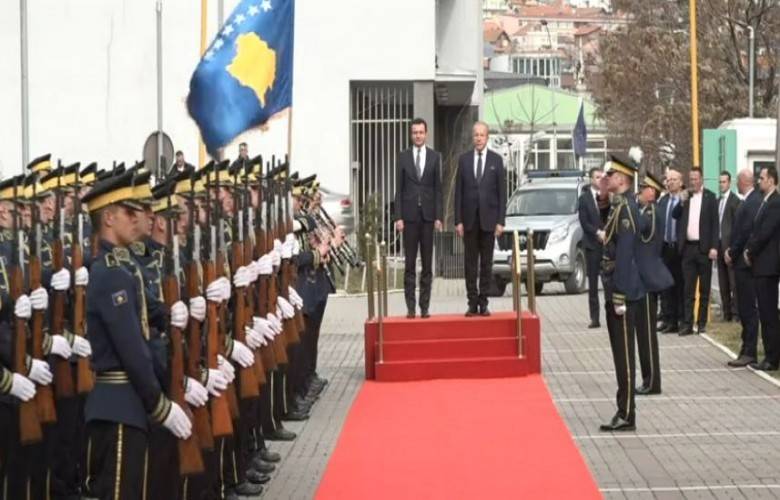 Albin Kurti Devlet Töreniyle Başbakan Görevini Devraldı