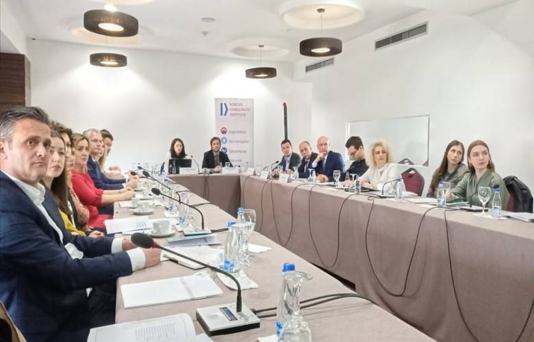 Karayollarına Yatırılan Paralarla 40 Bin Kişi İstihdam Edilirdi