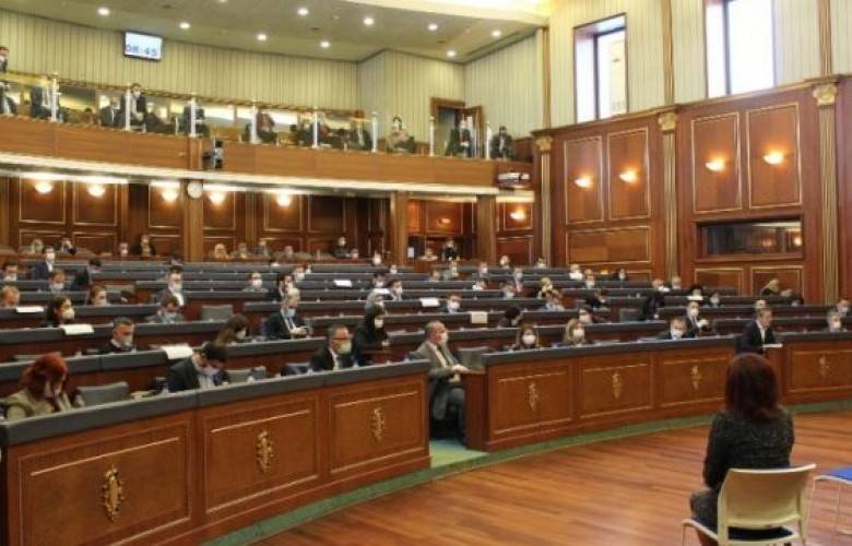 Meclis Çalışmalarına 1 Saat Ara Verildi