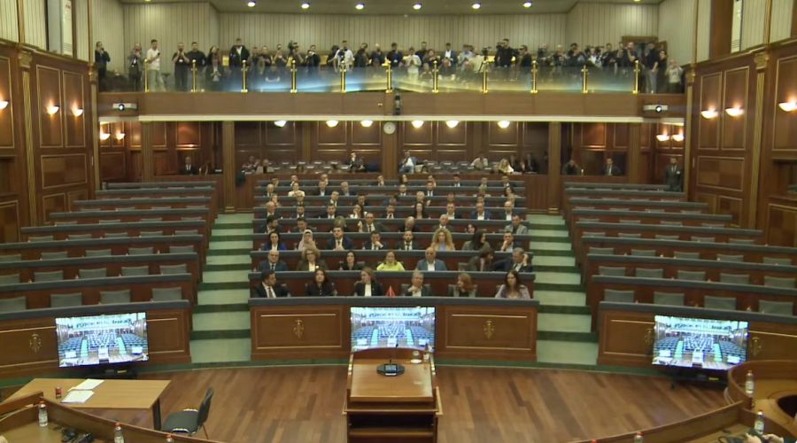 Kurti’nin Danışmanı: Vetëvendosje Anayasa Çerçevesinde Hareket Etti