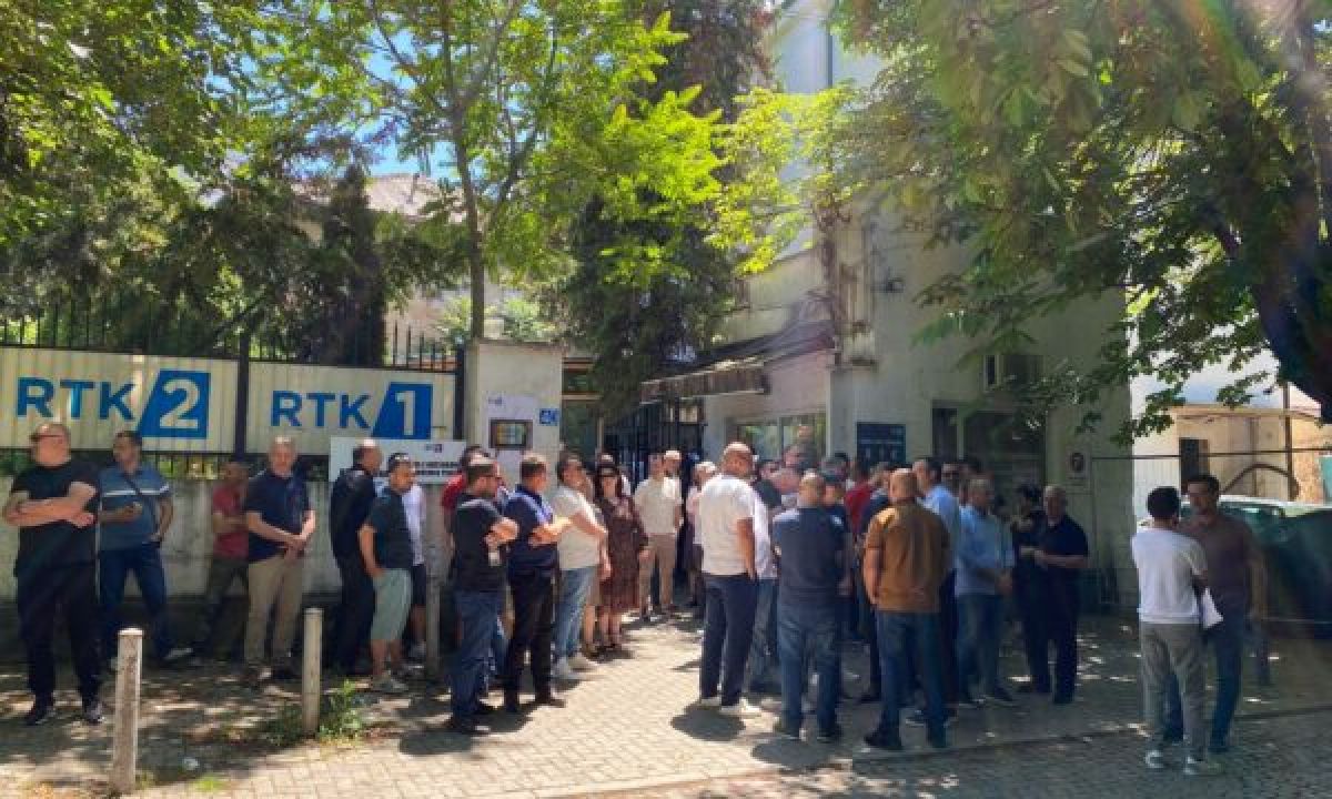 RTK Çalışanlarından Maaş Protestosu