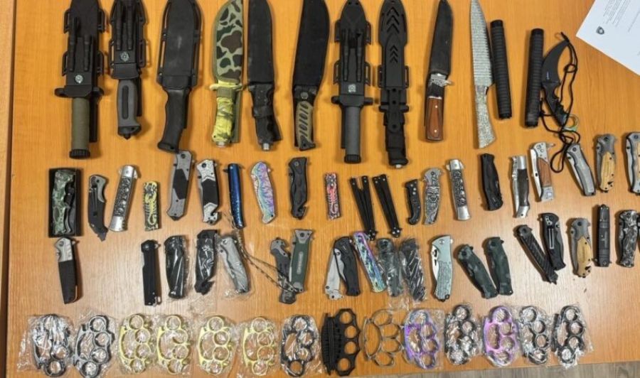Polis, Yasa Dışı Aletler Satmaktan Şüpheli Bir Kişiyi Tutukladı