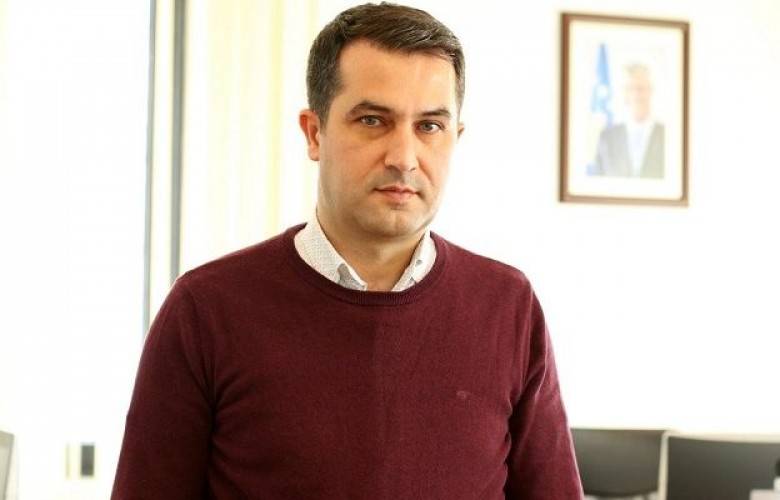 Kurti Açıkça Cumhurbaşkanı’nı Tutuklamakla Tehdit Ediyor