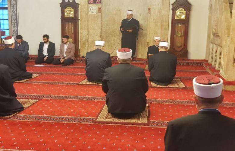 Cemaatsiz Bu Namaz Çok Buruk