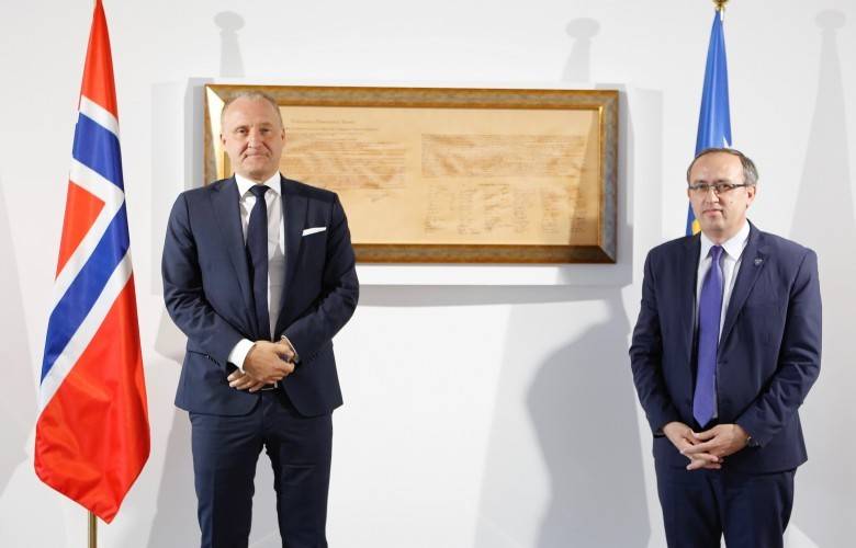 Hoti, Norveç Büyükelçisiyle Görüştü