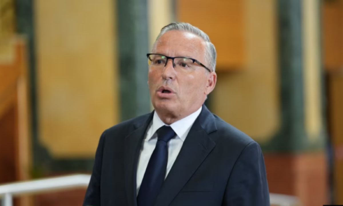 Meclis, Albin Kurti’nin Veya Vetëvendosje’nin Mülkü Değil