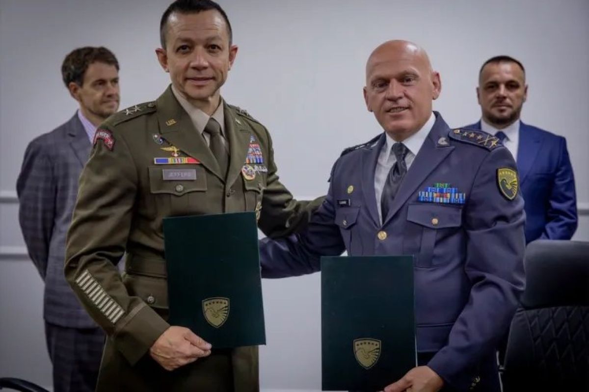 Mladenov, Kosova'nın Gazze İçin Uluslararası Güce Katılmasını Memnuniyetle Karşıladı