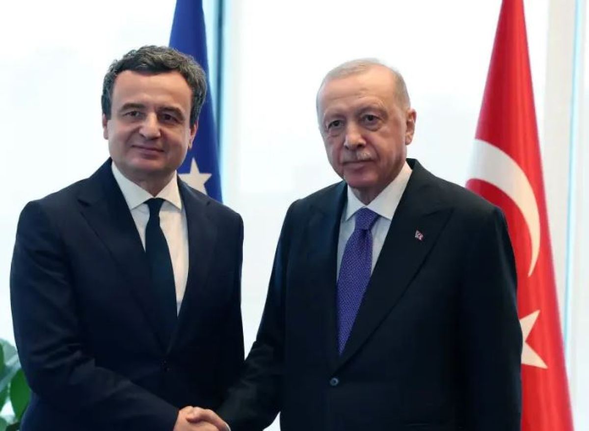 Türkiye Cumhurbaşkanı Erdoğan, Kosova Başbakanı Kurti’yi Kabul Etti