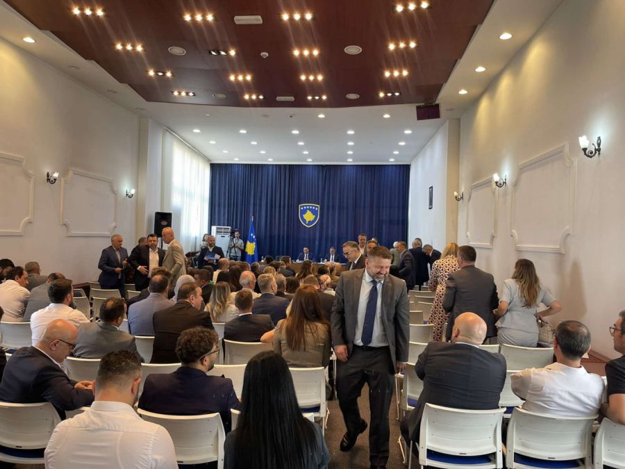 Önergeleri Desteklenmeyen Muhalefet Meclis Oturumunu Terk Etti