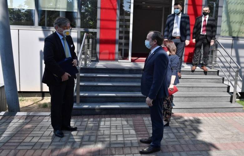 Başbakan Hoti, Alman Büyükelçisi ile Veda Görüşmesinde