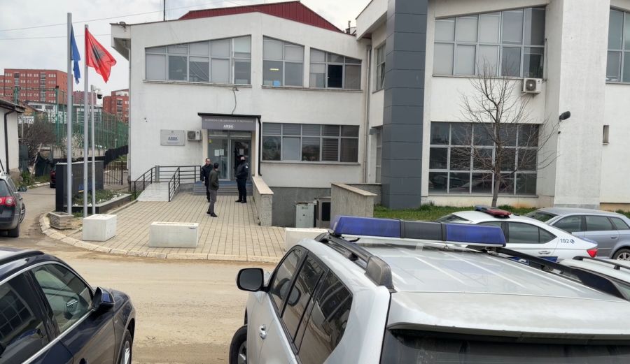 ARBK’da Operasyon: Gözaltıların Olduğu Şüphesi