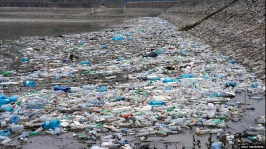 Badovca Gölü Sel Sonrası Atıklarla Ciddi Şekilde Kirlendi