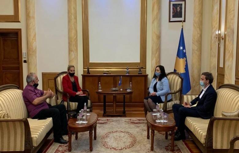 Polislere Daha Haysiyetli Bir Şekilde Davranılmalı