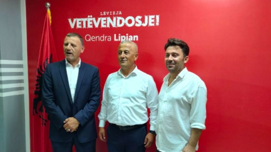 AAK'li Ilir Tasholli Vetëvendosje’ye Katıldı
