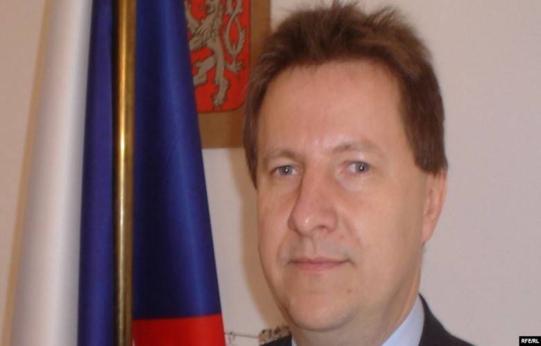 AB’nin Yeni Kosova Temsilcisi Görevine Resmen de Başladı
