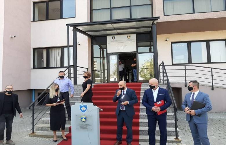 12 Lokale Polis Baskını Düzenlendi ve 35 Kişi Gözaltına Alındı