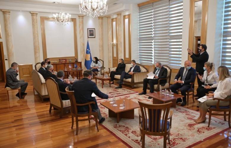 Osmani ve Yardımcıları, DFC’den Ujman’la Aydınlatıcı Bilgileri İstediler