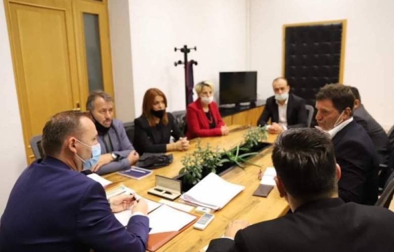 Yakında Düğünler ve Diğer Aile Kutlamalarına İzin Çıkacak