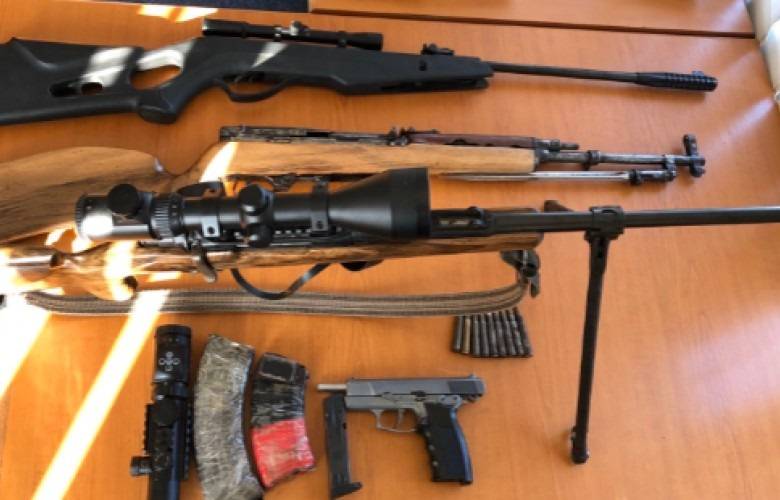 İpek’te Silah Kaçakçılarına Operasyon