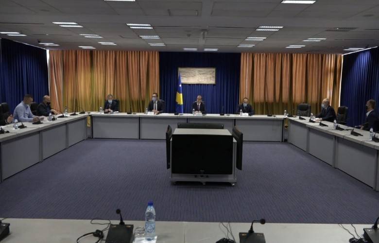 Hoti,  Süt Üreticilerini Kabul Etti