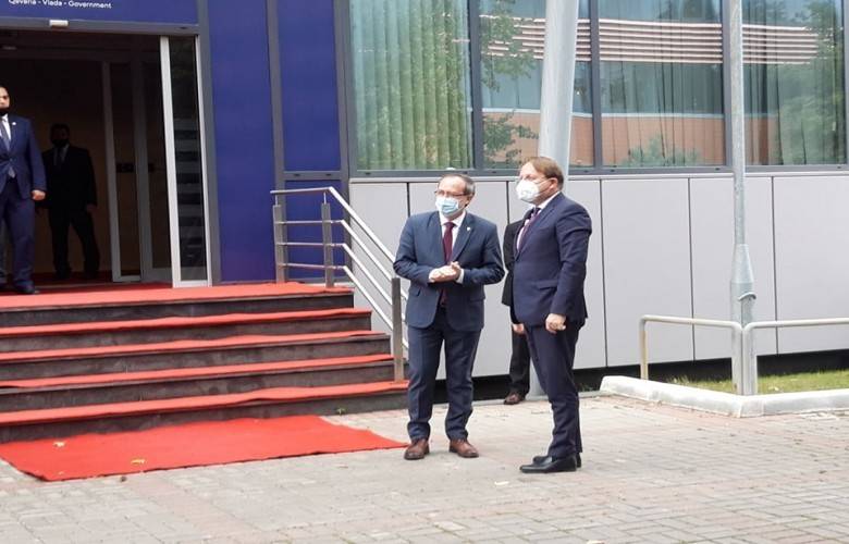 Hoti, Varhelyi’yi Kabul Etti