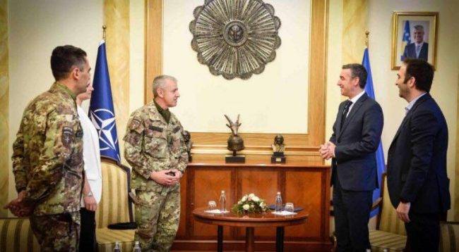 Veseli, KFOR’un Yeni Komutanını Tebrik Etti