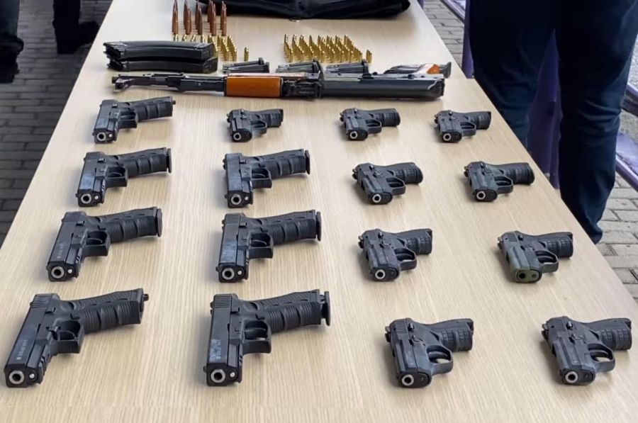 Sveçla, Silah Kaçakçılğı Operasyonu İçin Kosova ve Arnavutluk Polisini Tebrik Etti 