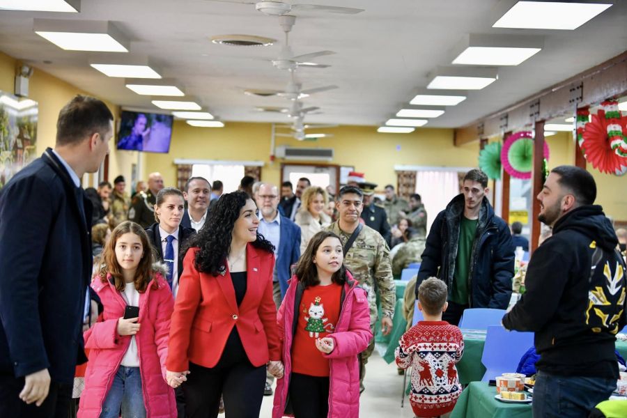 Katolik Noel’i İçin Osmani Bondsteel Kampı’nı Ziyaret Etti