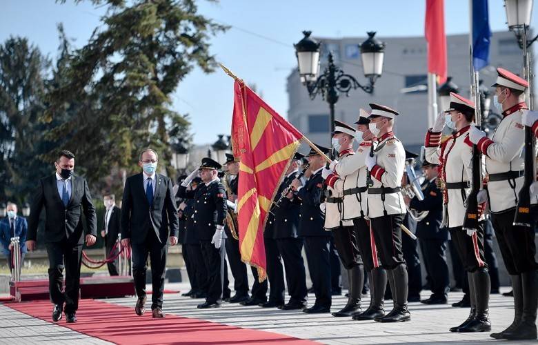 Hoti, Üsküp’te Yüksek Devlet Töreniyle Karşılandı
