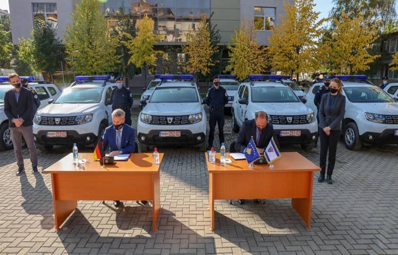 Almanya,  Kosova Polisi’ne 15 Araç Hibe Etti