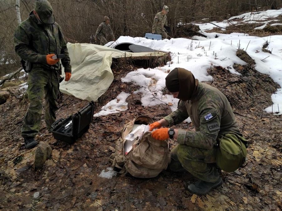 Finlandiya Askerleri Brnjak Manastırı’nda Suyu Test Etti