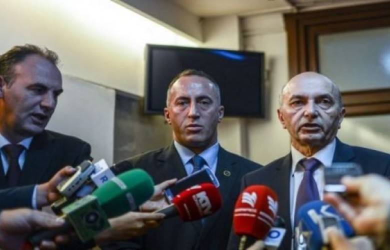 Mustafa, Hoti,  Haradinaj ve Limaj Görüşüyor
