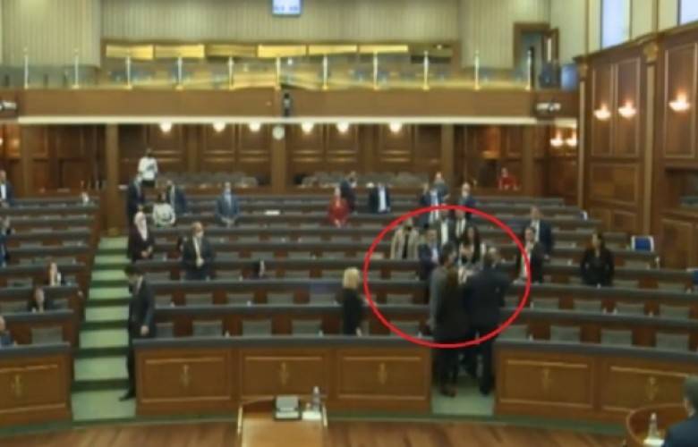 Meclis’te Tartışma ve Fiziksel Kavga