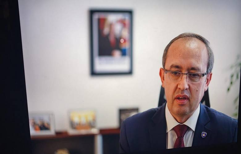 Hoti,  IMF Heyetiyle Görüştü
