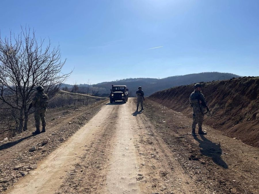 Türk Askerleri Kosova Genelinde Devriye Geziyor