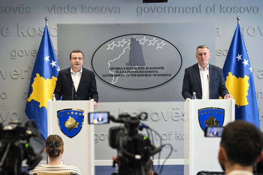 Kurti, Sırbistan’ı Kosova Seçimlerine Müdahale Etmekle Suçladı