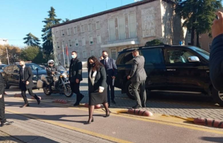 Osmani, Arnavutluk Parlamento Başkanı Gramoz Ruci İle Görüşüyor