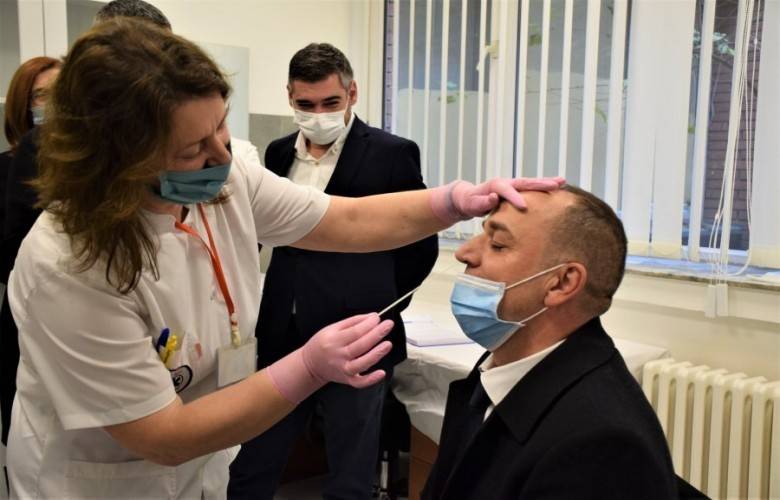 Prizren Covid-19 İçin Hızlı Test Antikor Uygulamasını Başlattı