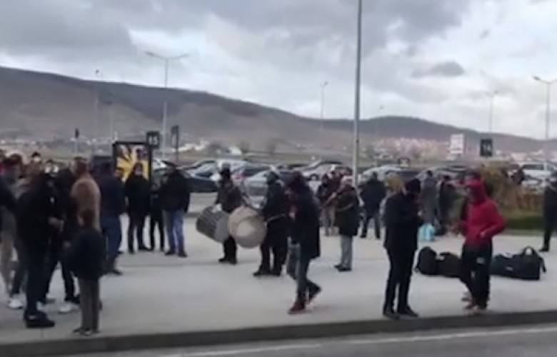 Gurbetçilerimize Davul Zurnalı Karşılama