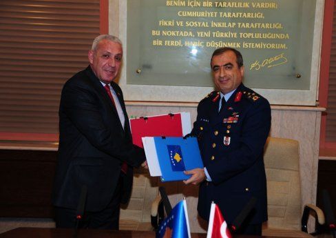 Kosova ve Türkiye Askeri Sağlık Alanında İşbirliği Anlaşmasını İmzaladı