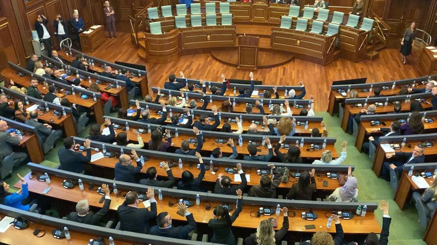 Meclis Oturumu Bugün Devam Edecek- Gündemde Meclis Başkanının Seçimi