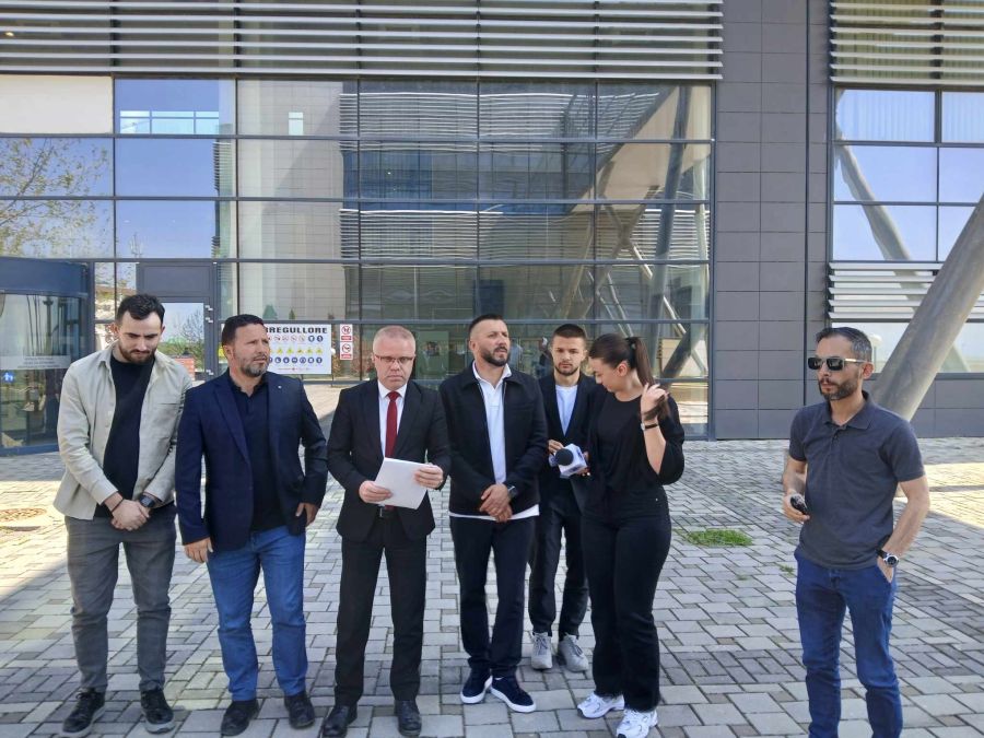 “Bir Cent Bile Fazla Olmayacak” Grubu, Elektrik Fiyat Artışına Karşı Dava Açtı