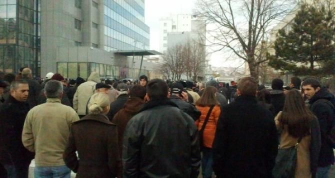 Şiddete Karşı Protesto Beş Dakika Sürdü