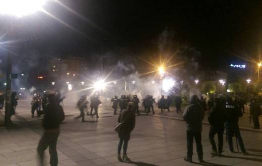 10 Protestocu Gözaltına Alındı- Bir Polis Yaralandı