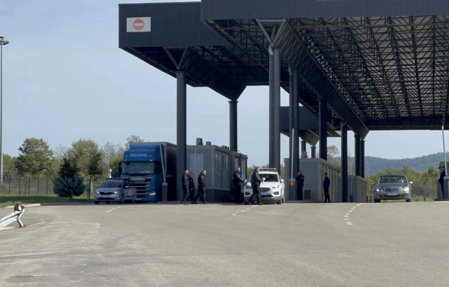 Sırbistan Polisi Merdare Sınır Kapısında Bir Kosovalıyı Daha Tutukladı