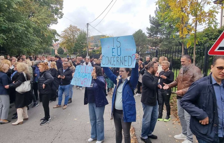 Kuzeyde Arsenijeviç’in Tutuklanması Protesto Ediliyor