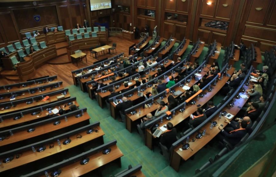 Meclis Oturumu Milletvekillerin Az Sayısı Nedeniyle Gecikmeyle Başladı