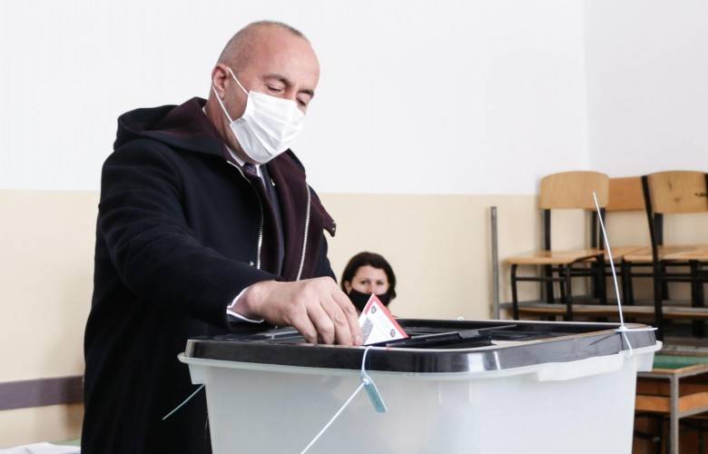 Birçok Zorluklar Bizi Bekliyor