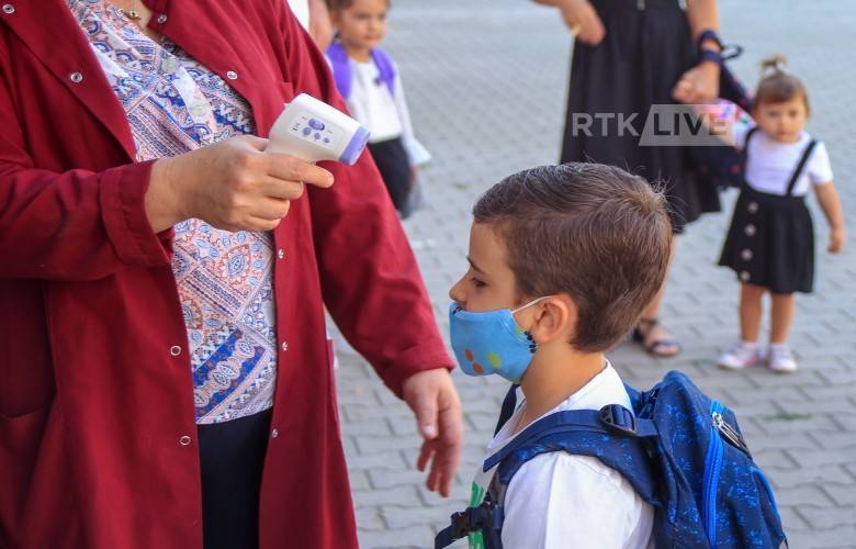 Okullarda 373 Öğretmen, Öğrenci ve Personel Covid’ten Enfekte
